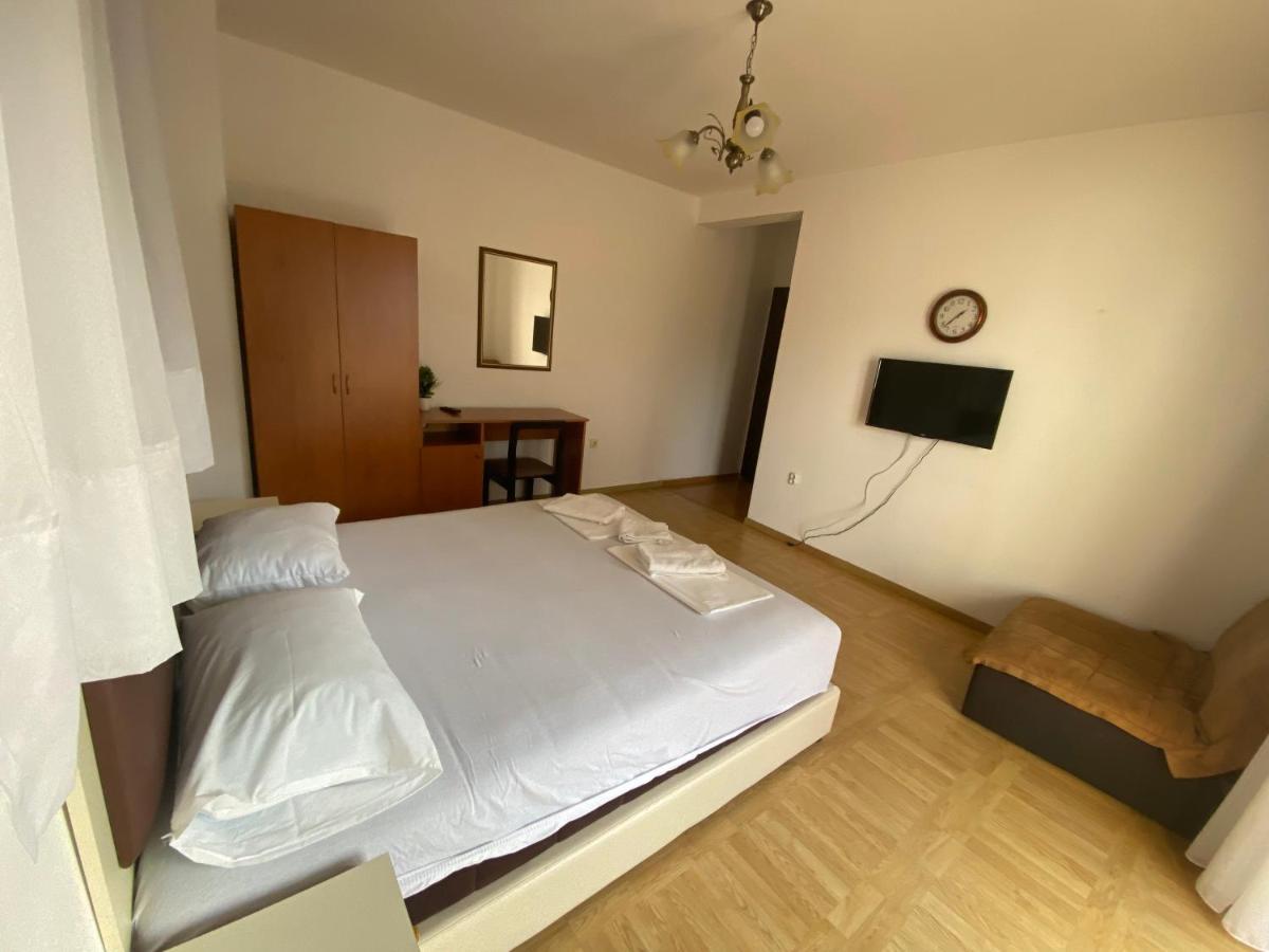Adriatic Apartments Ulcinj Esterno foto