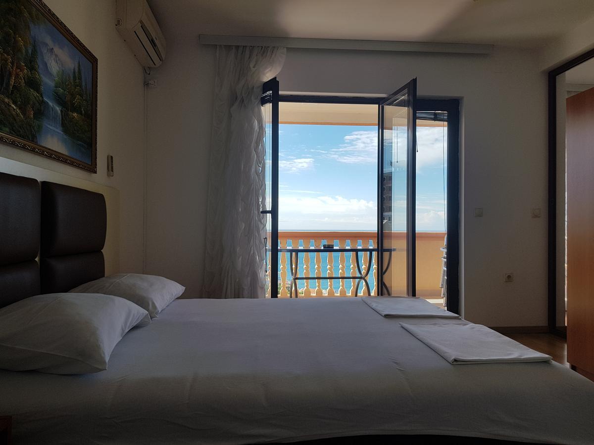 Adriatic Apartments Ulcinj Esterno foto