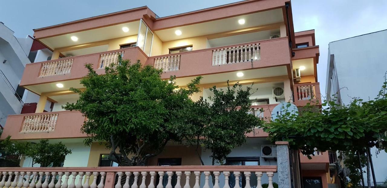 Adriatic Apartments Ulcinj Esterno foto